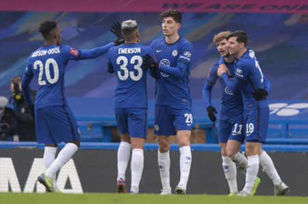 火箭三连败背后！关键时刻胜率不足四成，亿元阵容为何不会打硬仗？