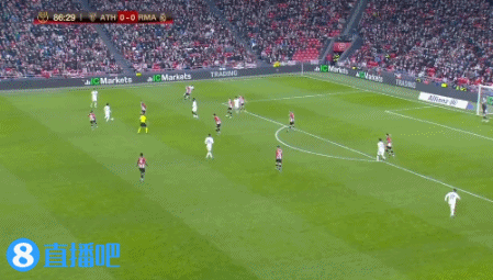 帕夫洛维奇：在此年龄段，我从未见过哪位队友像卡尔这么自信