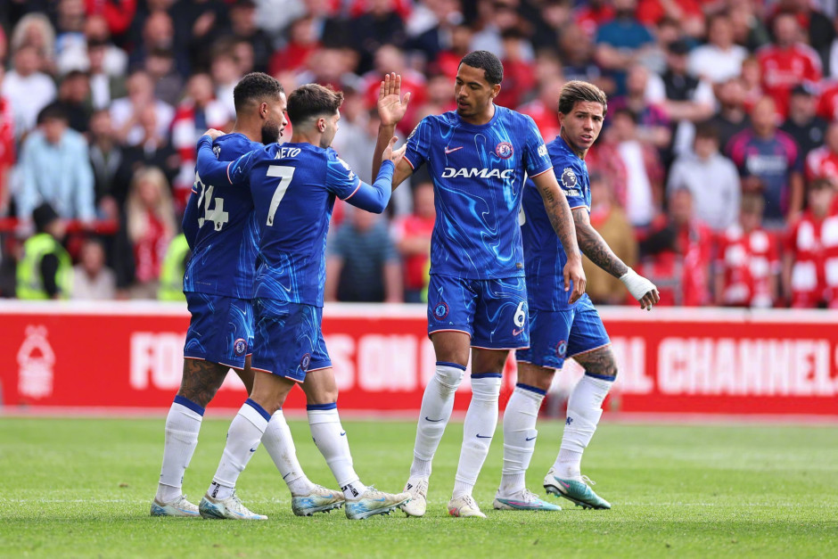 曼联青训产品梅努入选英格兰队