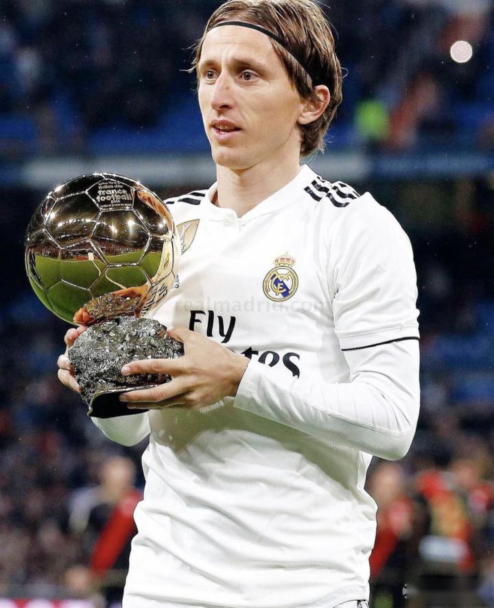 小卡结果将如何？森林狼2000年阴阳合同成为NBA管理层的永恒噩梦