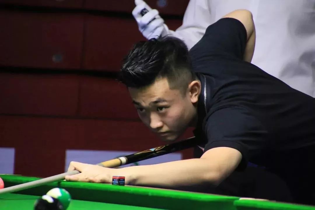 一两个柏忌 一两个柏忌