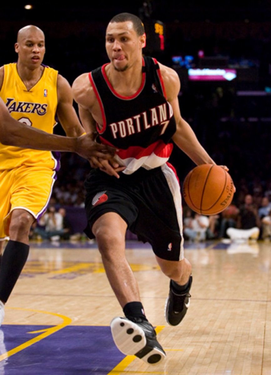 终保持着 终保持着